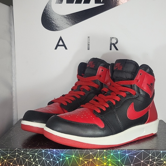 Size 7 - Jordan 1.5 The Return Bred 2015 VNDS CLEAN!!..Fits Men Size 7, Women Si - Picture 5 of 16